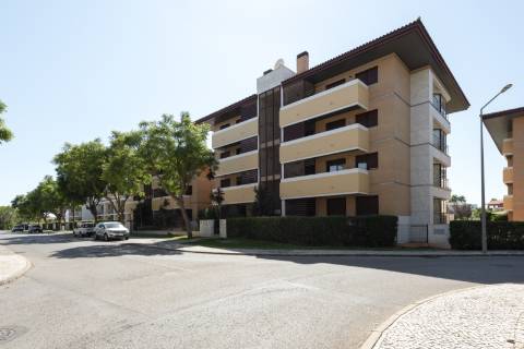 Apartamento T2 - Top Floor com vista mar e golfe