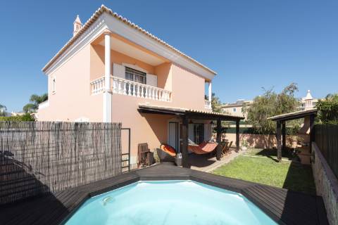 Moradia tradicional V3 +1 - Montenegro