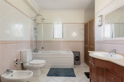 Moradia tradicional V3 +1 - Montenegro