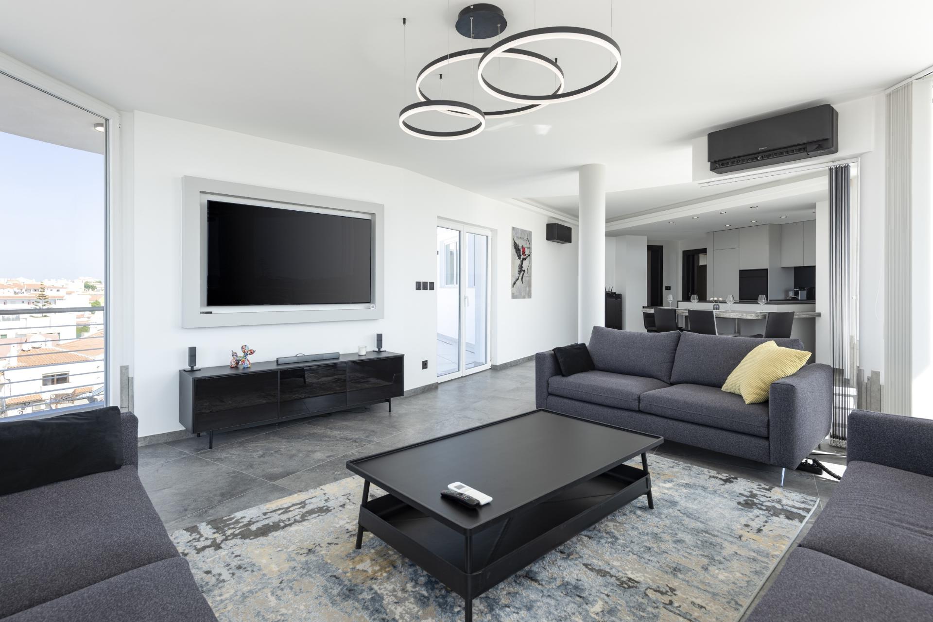 Penthouse T2+1 em Albufeira com vista panorâmica para o mar