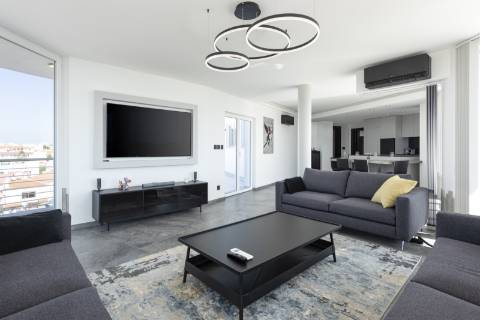 Penthouse T2+1 em Albufeira com vista panorâmica para o mar