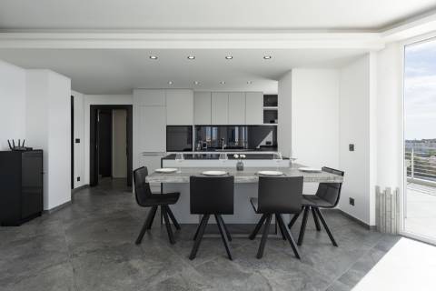 Penthouse T2+1 em Albufeira com vista panorâmica para o mar