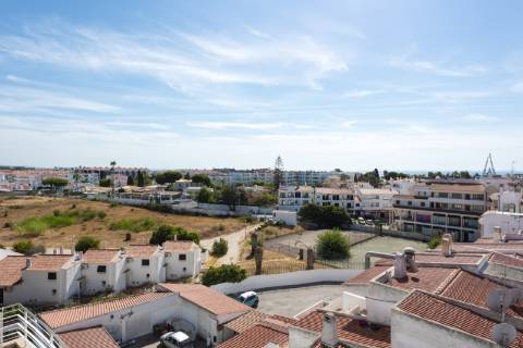 Penthouse T2+1 em Albufeira com vista panorâmica para o mar