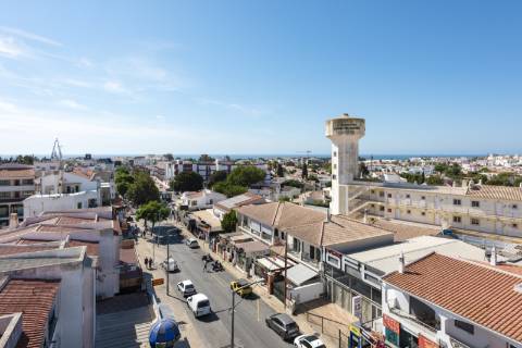 Penthouse T2+1 em Albufeira com vista panorâmica para o mar