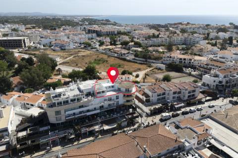 Penthouse T2+1 em Albufeira com vista panorâmica para o mar