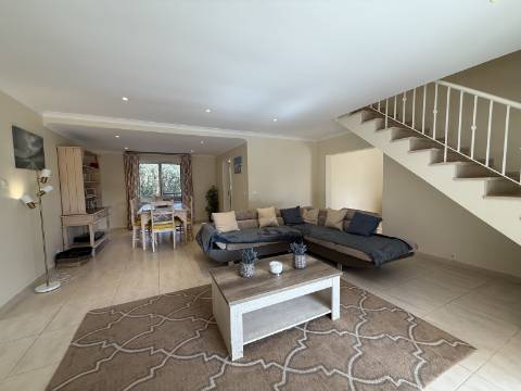 Moradia V4 - Almancil, arrendamento anual