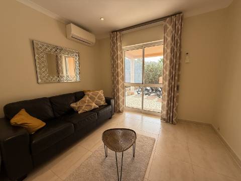 Moradia V4 - Almancil, arrendamento anual