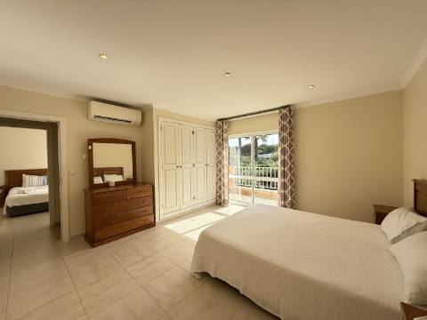 Moradia V4 - Almancil, arrendamento anual