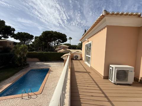 Moradia V4 - Almancil, arrendamento anual