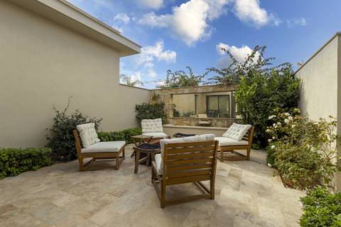 Moradia de Luxo V4 - Primeira Linha da Ria Formosa, Faro