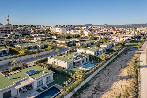 Moradia de Luxo V4 - Primeira Linha da Ria Formosa, Faro