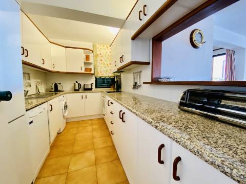 Oportunidade Excecional - Apartamento T2 na Primeira Linha da Marina de Vilamoura