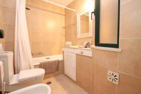 Oportunidade Excecional - Apartamento T2 na Primeira Linha da Marina de Vilamoura