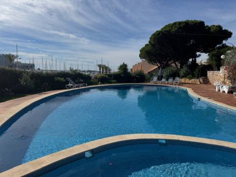 Oportunidade Excecional - Apartamento T2 na Primeira Linha da Marina de Vilamoura