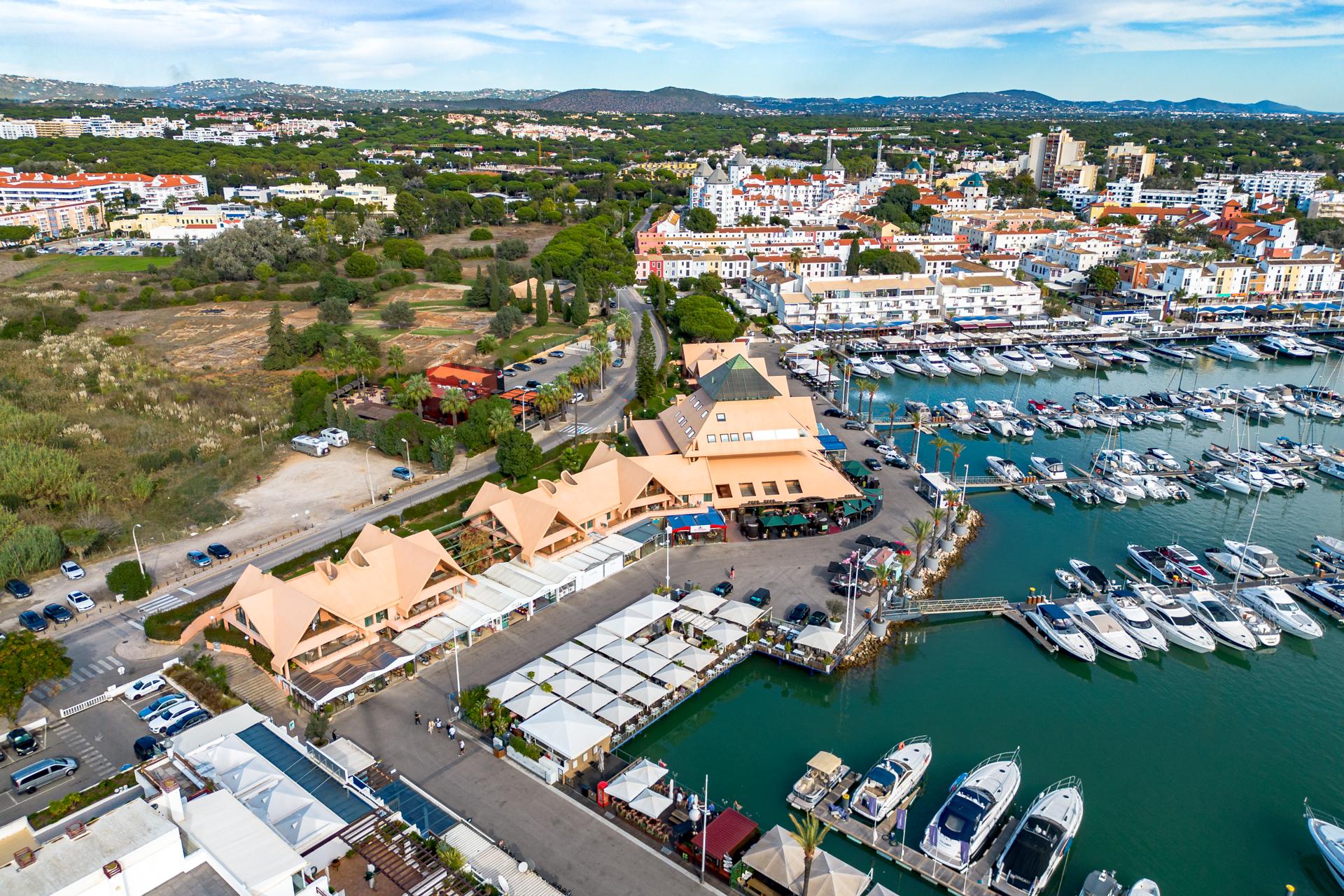 Apartamento T2+1 Frente à Marina - Vilamoura