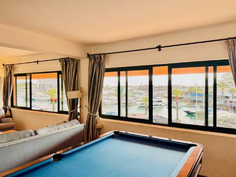Apartamento T2+1 Frente à Marina - Vilamoura