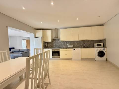 Moradia V4 - Almancil, arrendamento anual