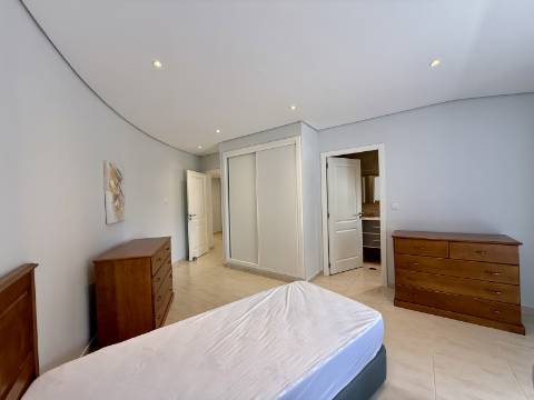 Moradia V4 - Almancil, arrendamento anual