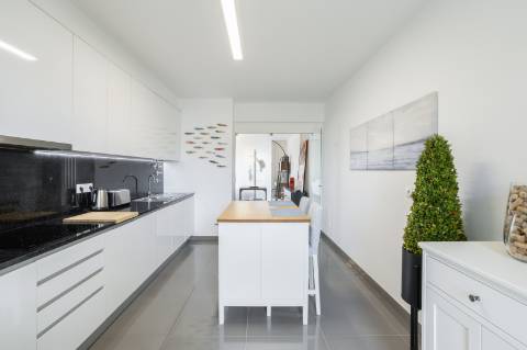 Fantástico apartamento T2 no Centro de Almancil