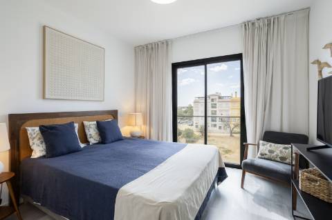 Fantástico apartamento T2 no Centro de Almancil