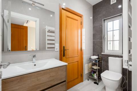 Moradia V3+1 com piscina privada, localização privilegiada - Vilamoura