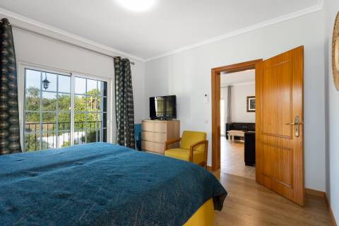 Moradia V3+1 com piscina privada, localização privilegiada - Vilamoura