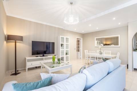 Apartamento T2 - Quarteira, arrendamento anual