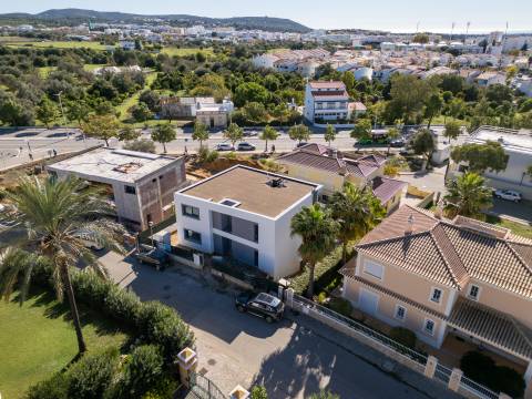 Moradia Contemporânea V4 - Loulé