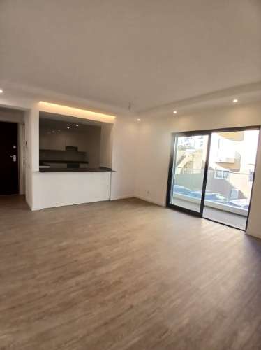 Apartamento T2 - Arrendamento anual Olhão