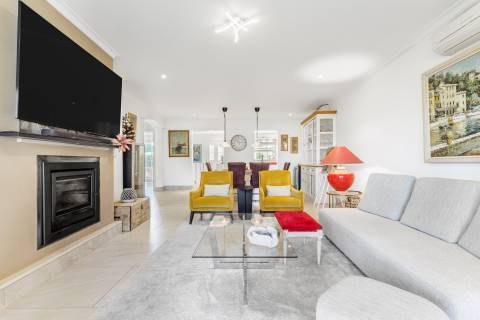 Elegante apartamento T2+1 na prestigiada residência Palmyra, Vila Sol