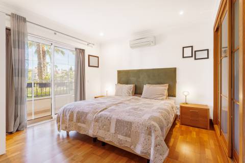 Elegante apartamento T2+1 na prestigiada residência Palmyra, Vila Sol