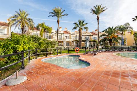 Elegante apartamento T2+1 na prestigiada residência Palmyra, Vila Sol