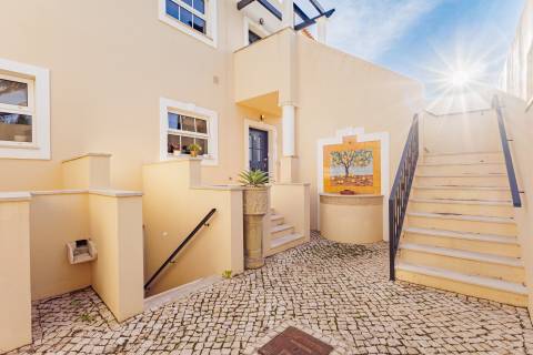 Elegante apartamento T2+1 na prestigiada residência Palmyra, Vila Sol