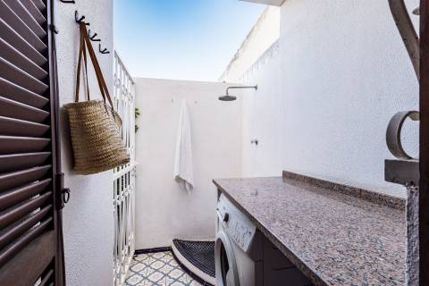 Moradia V2 com jardim, perto da praia, em Quarteira