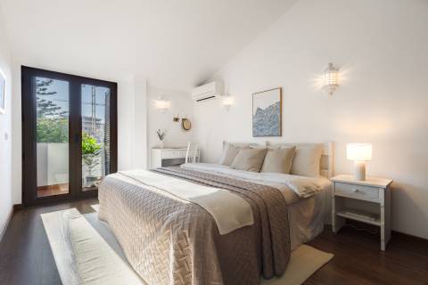 Moradia V2 com jardim, perto da praia, em Quarteira