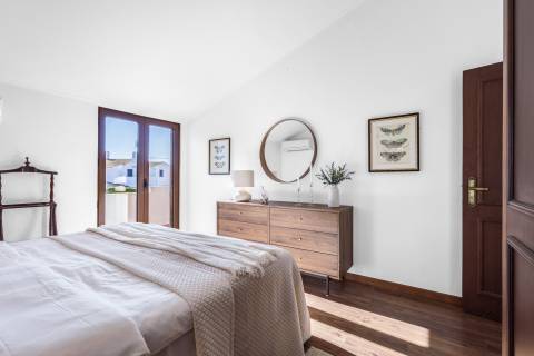 Moradia V2 com jardim, perto da praia, em Quarteira