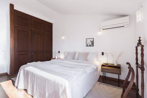 Moradia V2 com jardim, perto da praia, em Quarteira