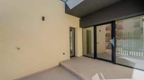 Moradia contemporânea térrea com 3 quartos, em zona tranquila, em Vilamoura