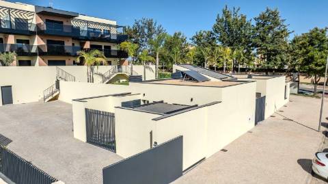 Moradia contemporânea térrea com 3 quartos, em zona tranquila, em Vilamoura