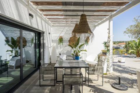 Moderna Moradia Térrea T3 com Anexo e Piscina perto Moncarapacho