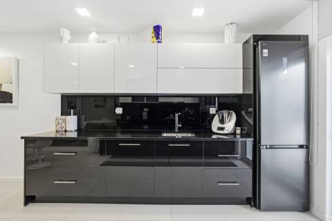 Espetacular moradia geminada V3 - Branqueira