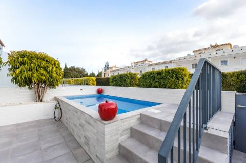 Espetacular moradia geminada V3 - Branqueira