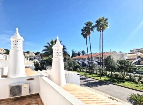 Moradia geminada V3 - Vilamoura