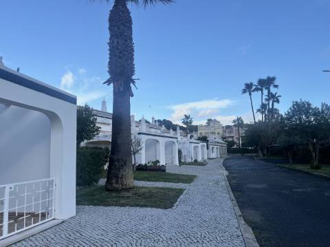 Moradia geminada V3 - Vilamoura