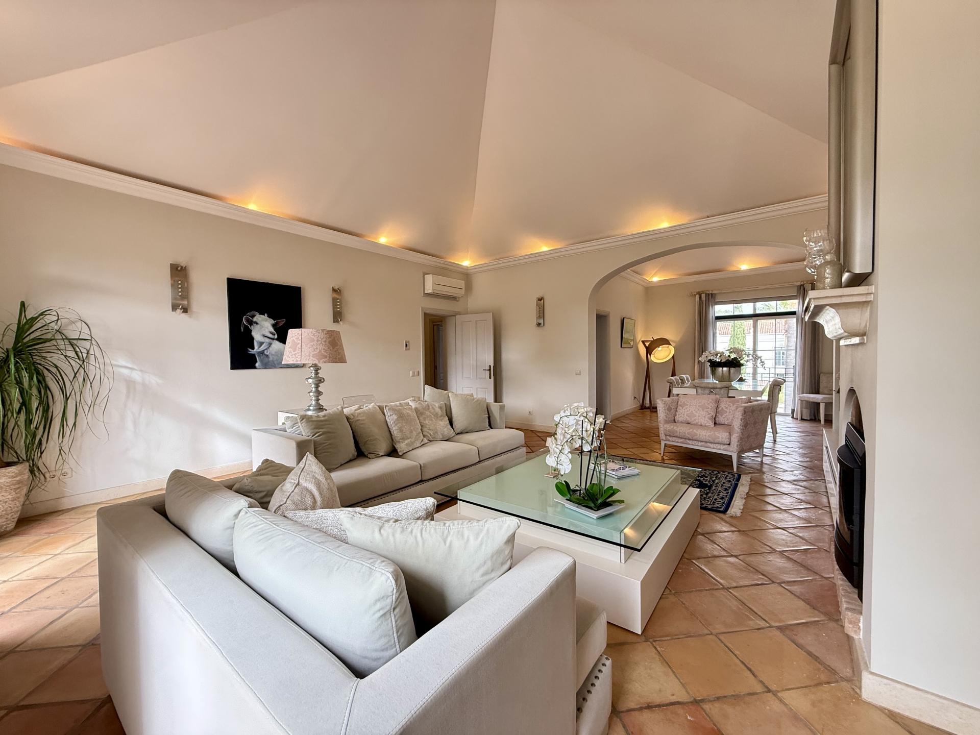 Apartamento T2 - Pinheiros Altos, Almancil