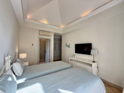 Apartamento T2 - Pinheiros Altos, Almancil