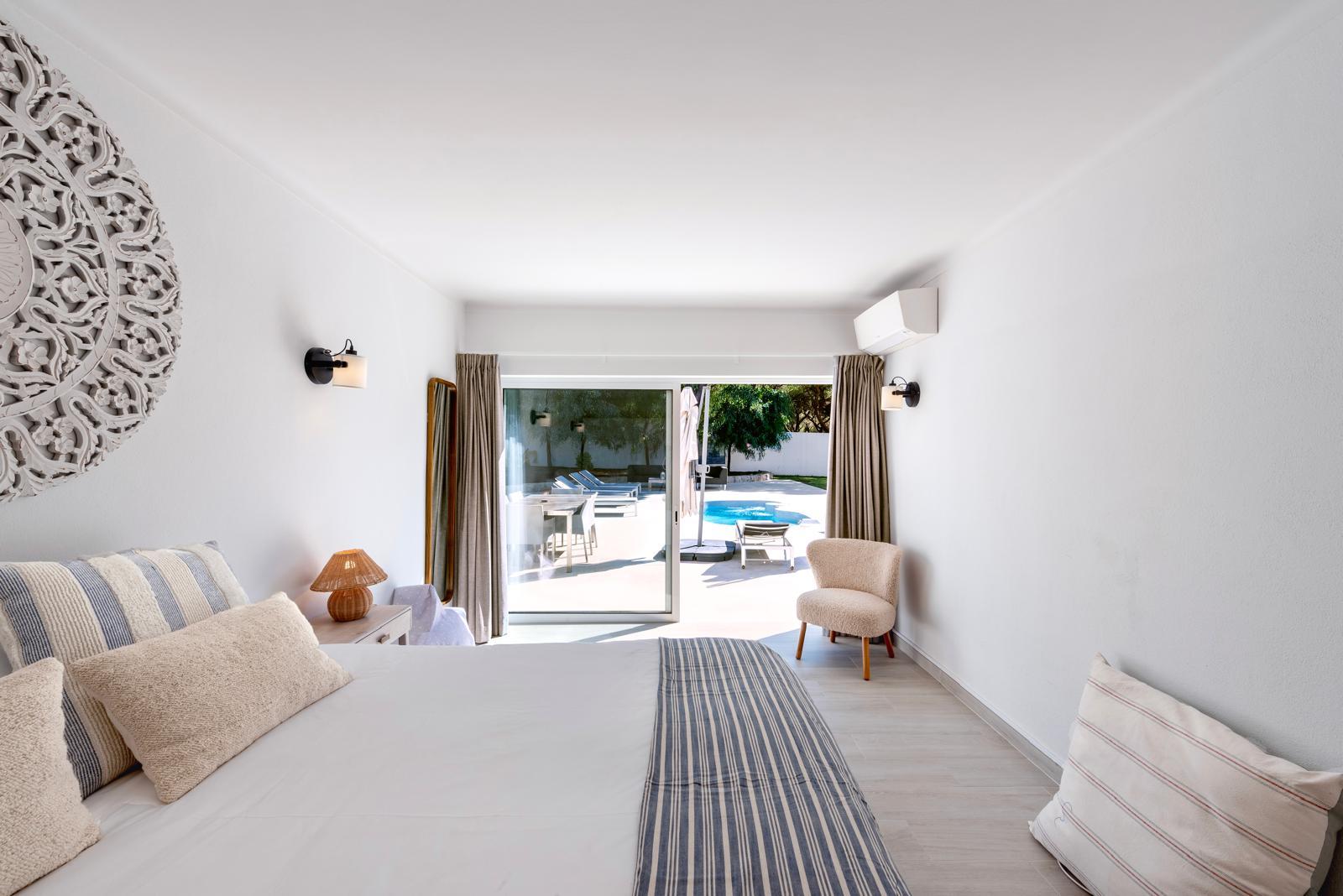 Moradia de charme V3, perto da praia e do golfe no prestigiado Triângulo Dourado, Fonte Santa - Quarteira
