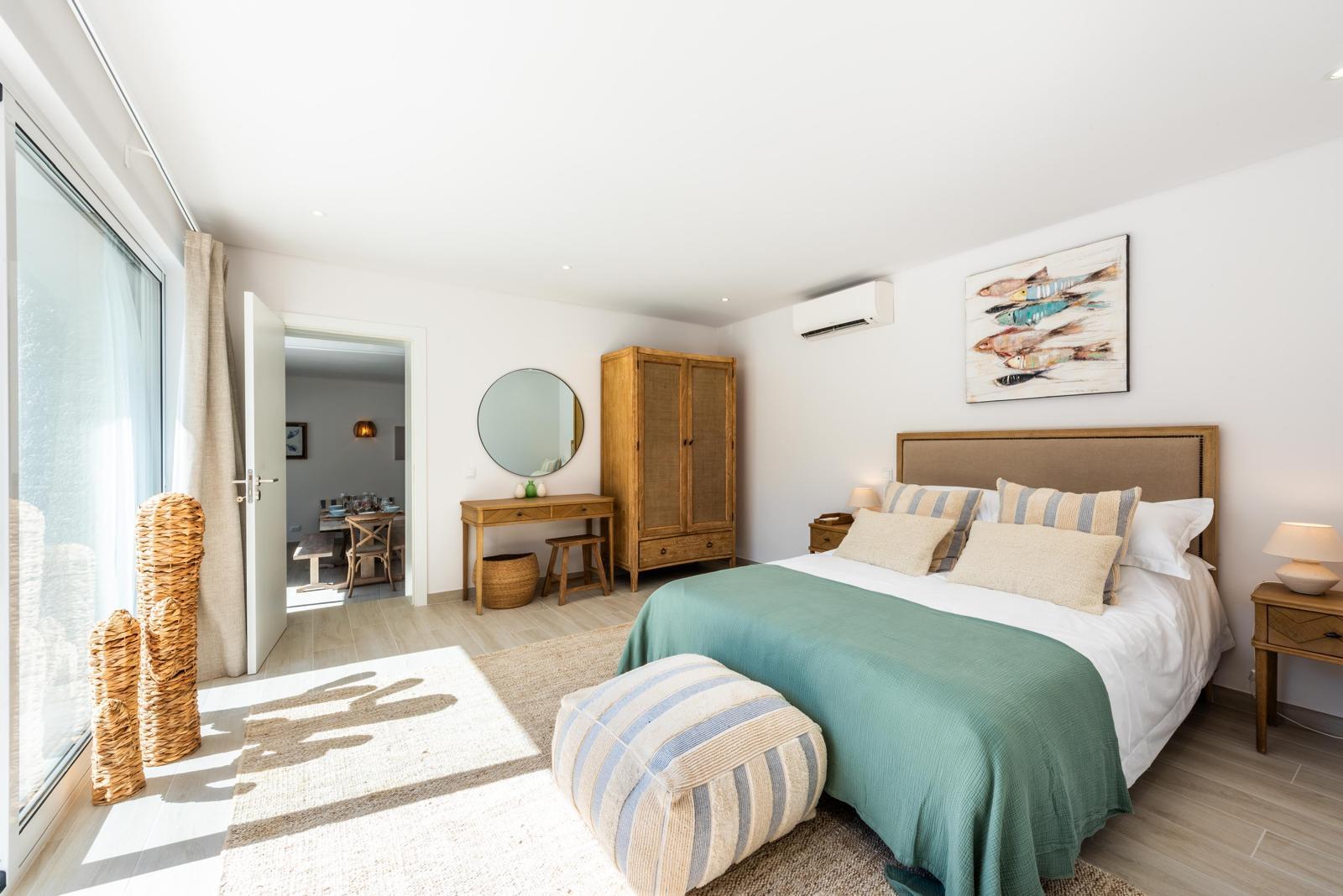 Moradia de charme V3, perto da praia e do golfe no prestigiado Triângulo Dourado, Fonte Santa - Quarteira
