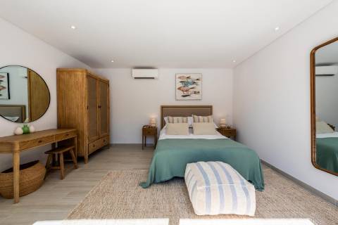 Moradia de charme V3, perto da praia e do golfe no prestigiado Triângulo Dourado, Fonte Santa - Quarteira
