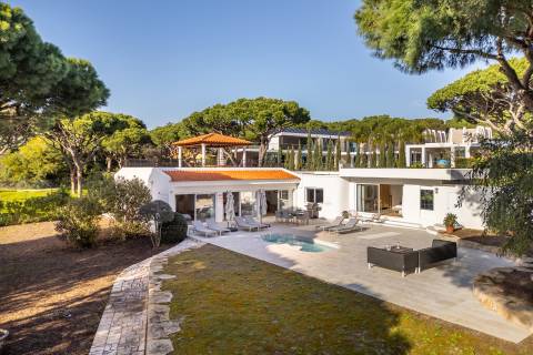Moradia de charme V3, perto da praia e do golfe no prestigiado Triângulo Dourado, Fonte Santa - Quarteira
